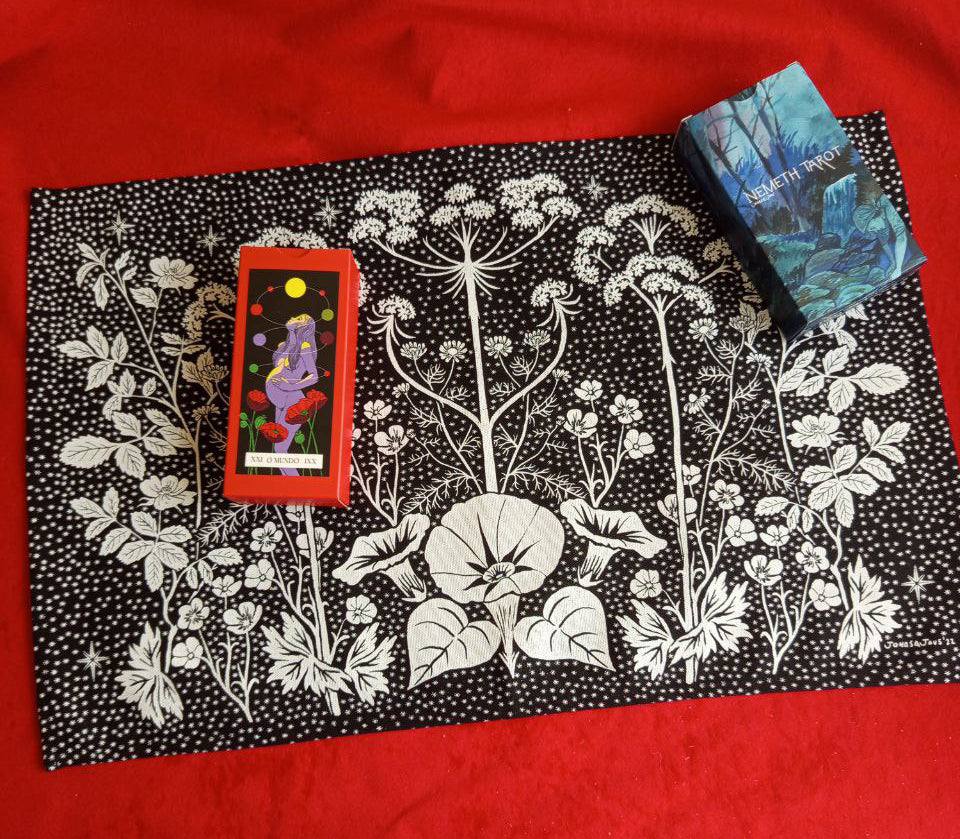 Tarot Cloth Jonasa Jaus